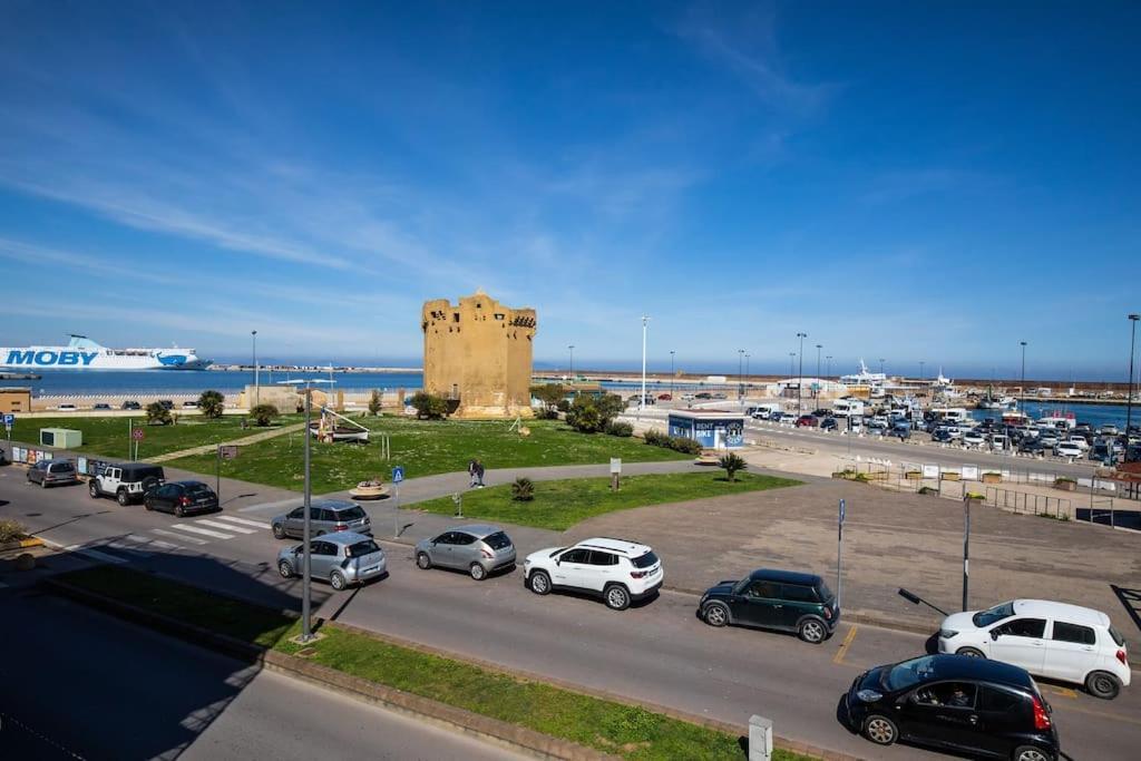 Апартаменти Ad Un Passo Dal Molo Порто-Торрес Екстер'єр фото